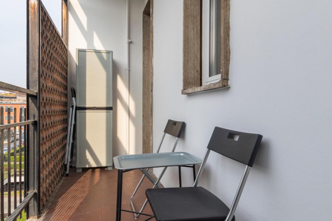 Luxury Apartment Savona 65 Milan Bagian luar foto