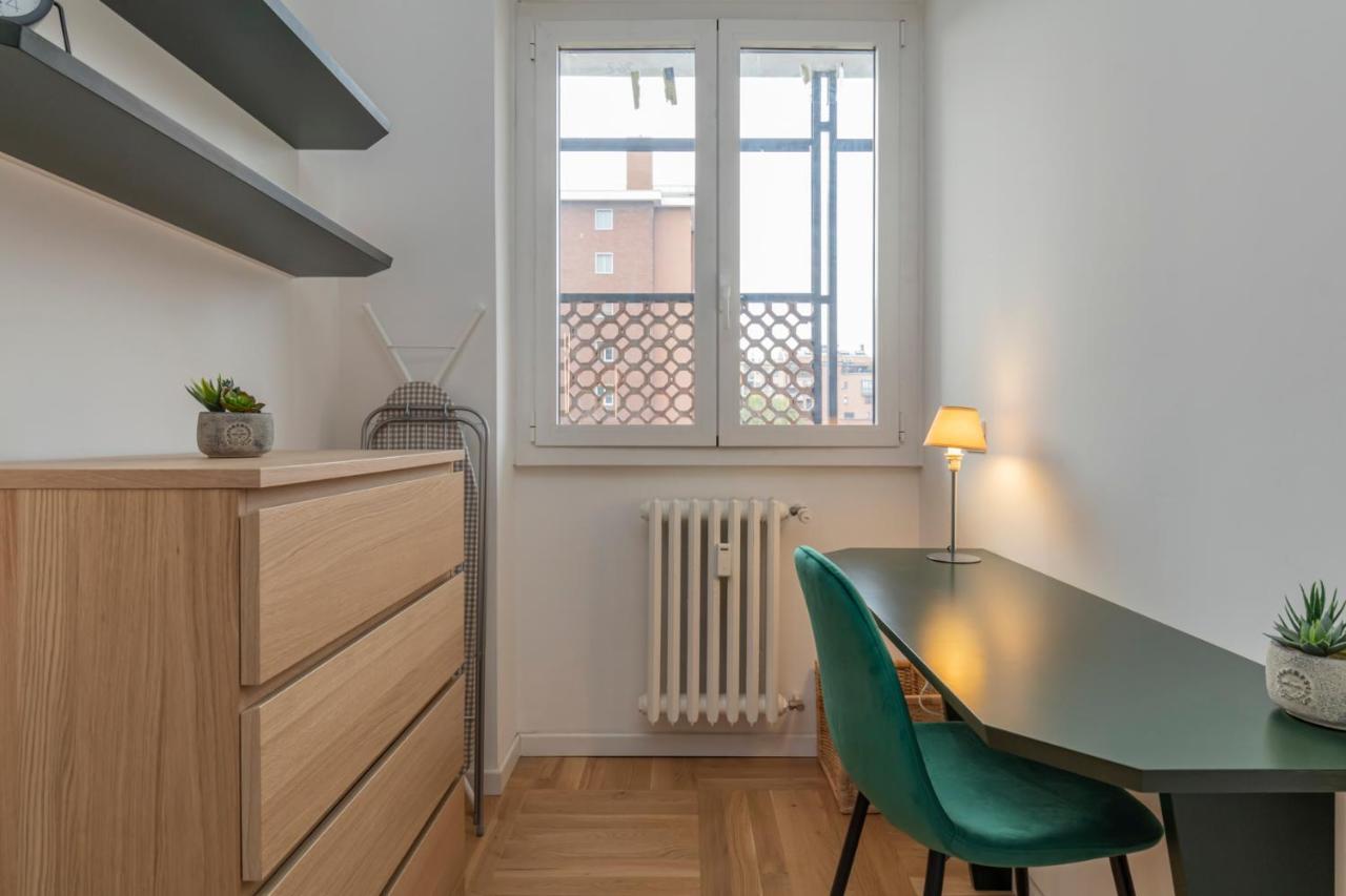 Luxury Apartment Savona 65 Milan Bagian luar foto
